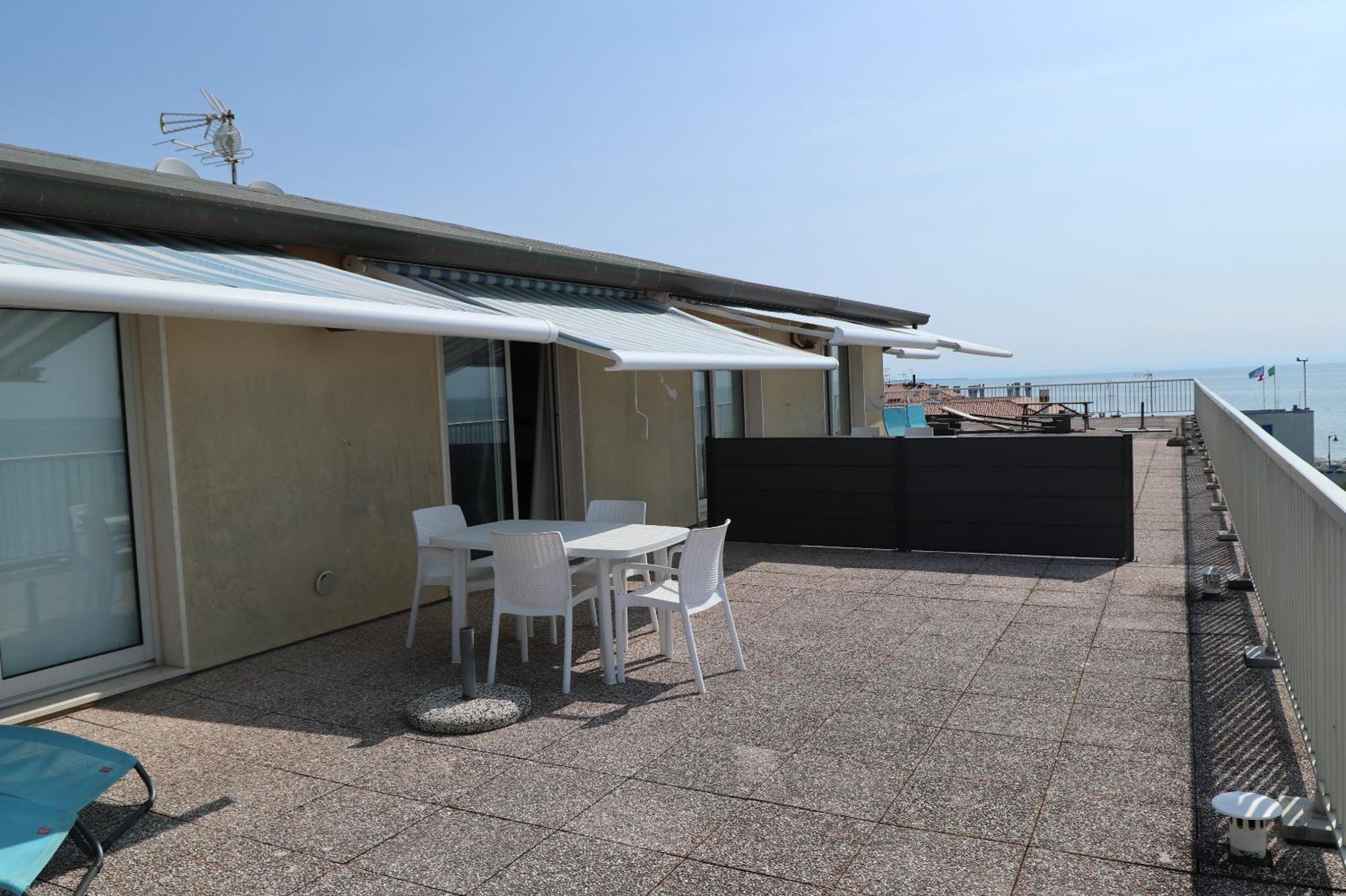 カオルレPenthouse Attico Maraアパートメント エクステリア 写真